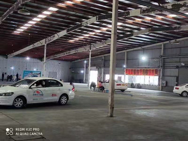 ����Ů�Ӽ�У��������